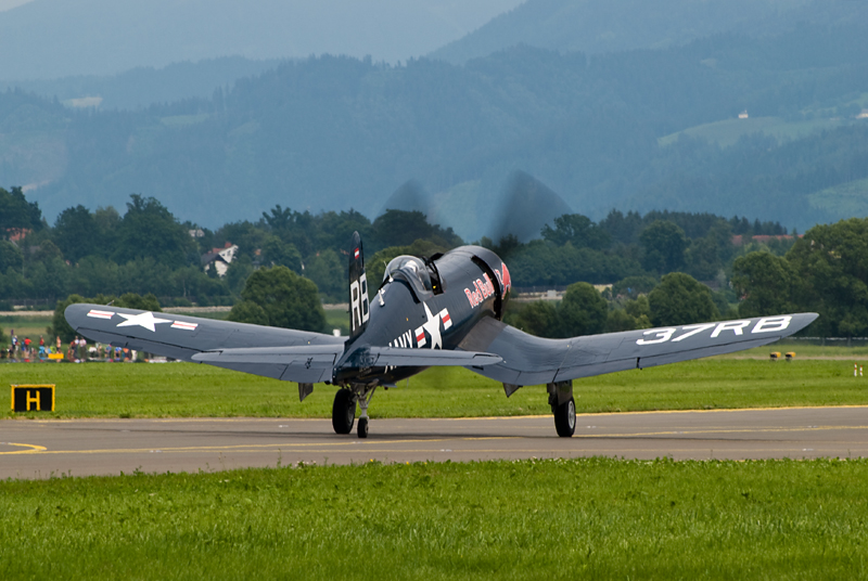 196_AirPower_The Flying Bulls na Chance Vought F4U-4 Corsair.jpg